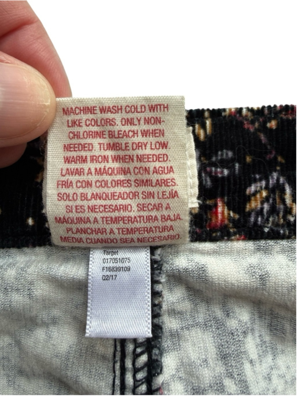 Mossimo Supply Co. Black Floral Mini Skirt with Pink & Rust Blooms Size 8 - Picture 5 of 13